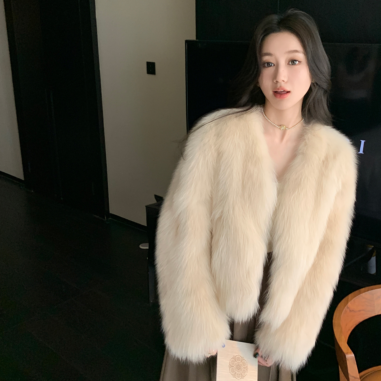 2025新款狐狸毛皮草外套女短款小个子年轻款爆款时髦冬装显瘦大衣