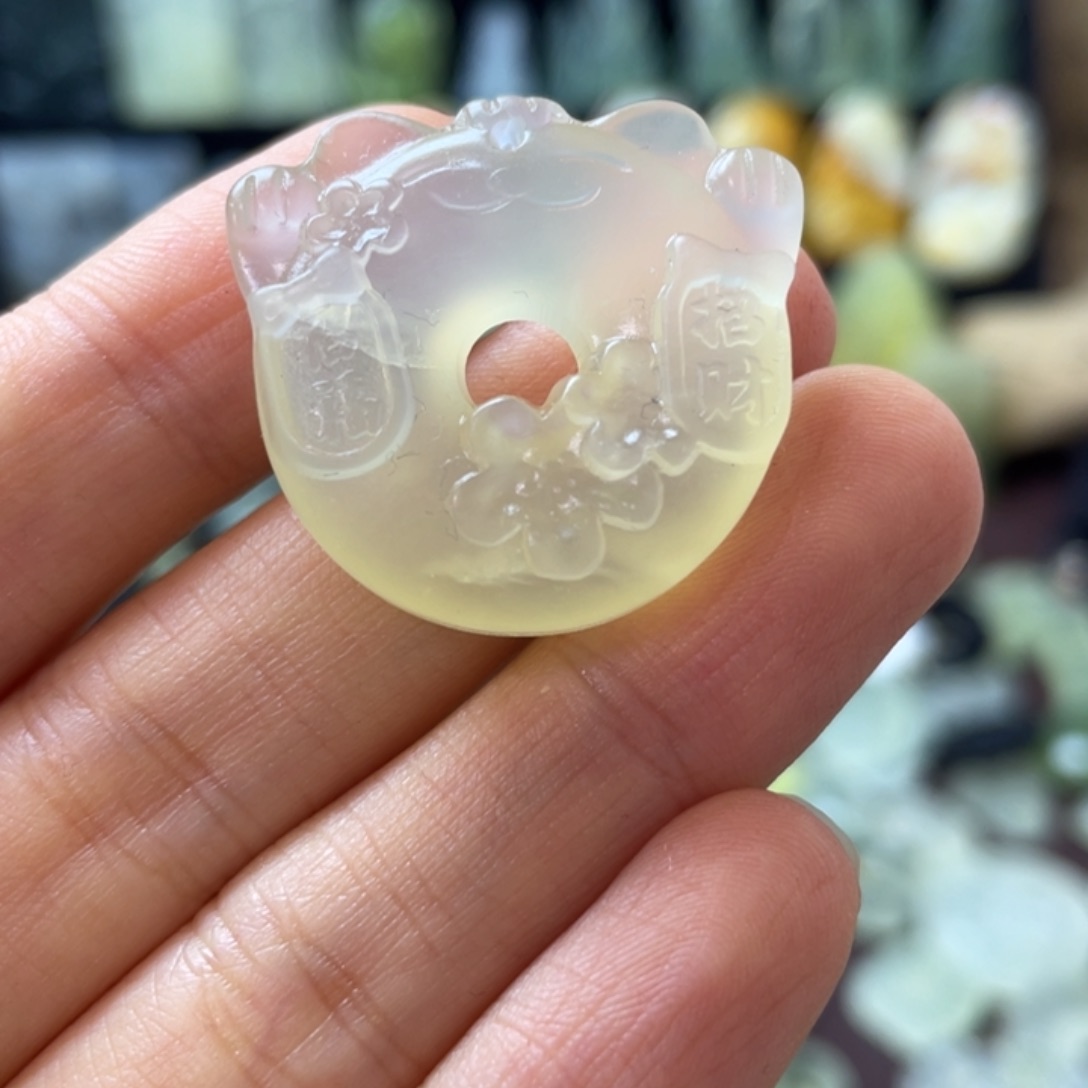 蛇纹石玉颈饰未镶嵌愿*沁
