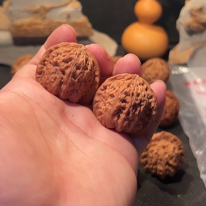 文玩核桃把件白狮子核桃36