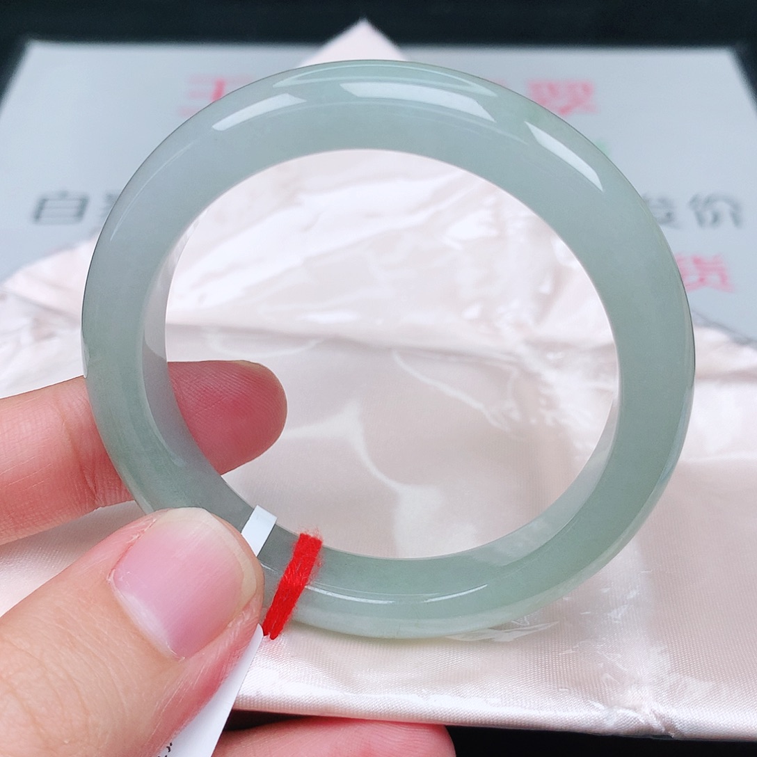 未镶嵌手镯翡翠天然翡翠手镯