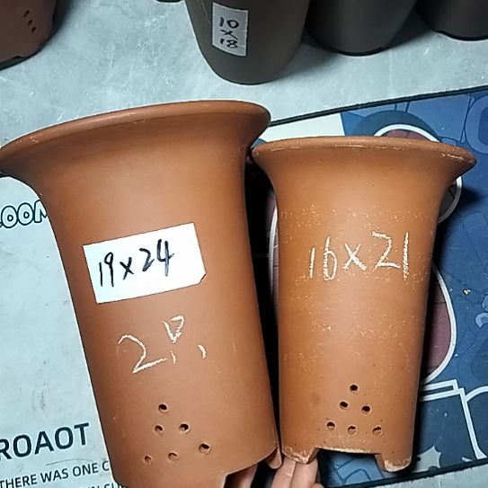 紫砂红泥兰花盆两个