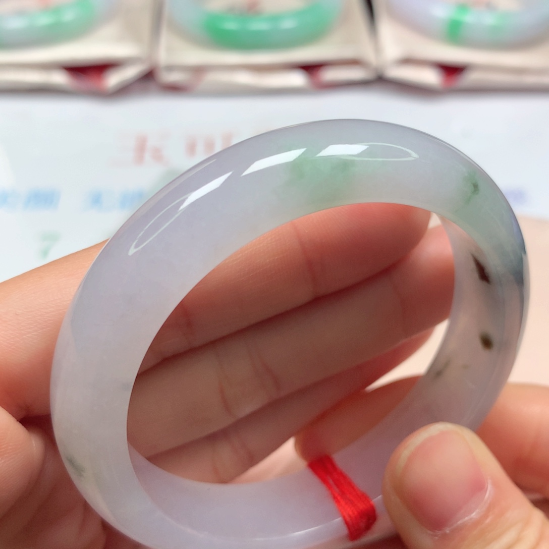 翡翠未镶嵌手镯冰润冰底水墨画飘绿花5354高货微瑕