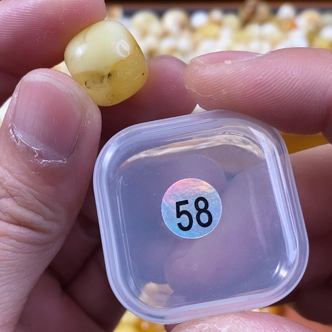 琥珀裸石未镶嵌微瑕l