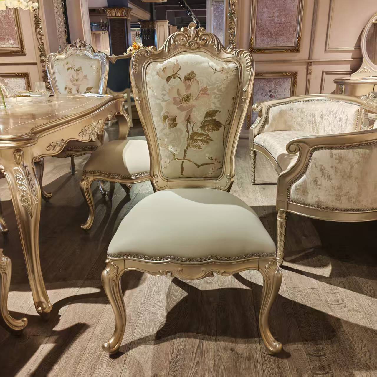 法式轻奢实木雕刻别墅餐厅家用餐椅