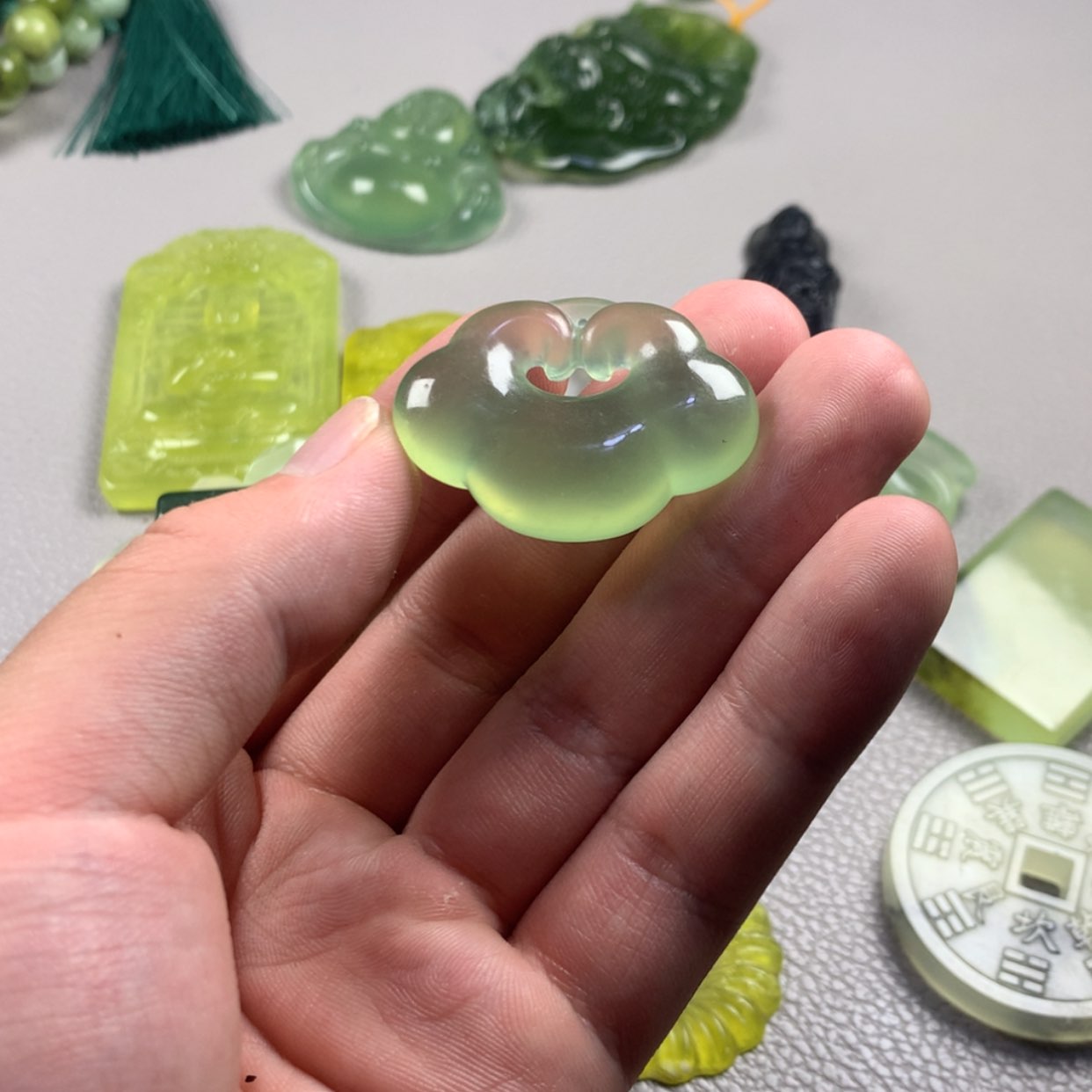 【闪购商品】蛇纹石玉未镶嵌岫玉