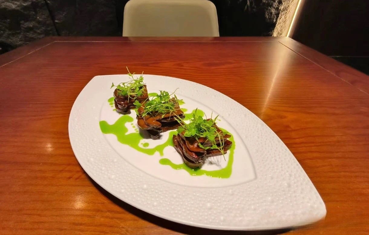 至上：景德镇高白瓷酒店会所冷菜盘刺身背景商用平盘橄榄异形叶子