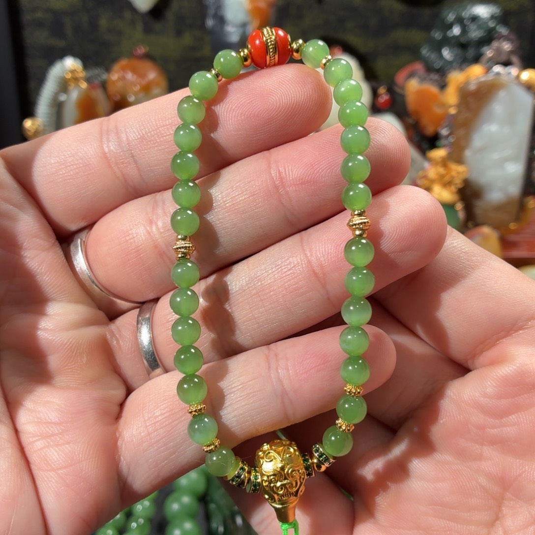 和田玉（碧玉）未镶嵌颈饰16.4g