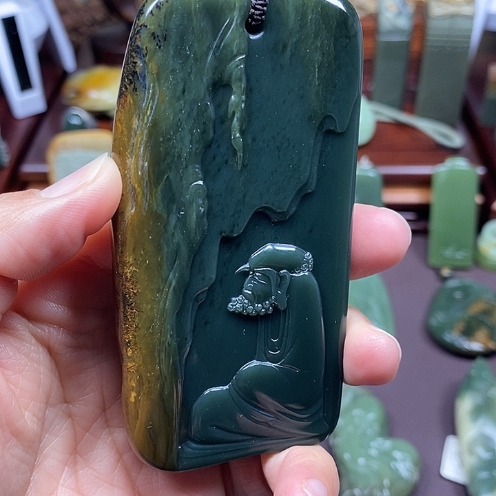 岫岩河磨玉（透闪石质玉）析木未镶嵌开**子