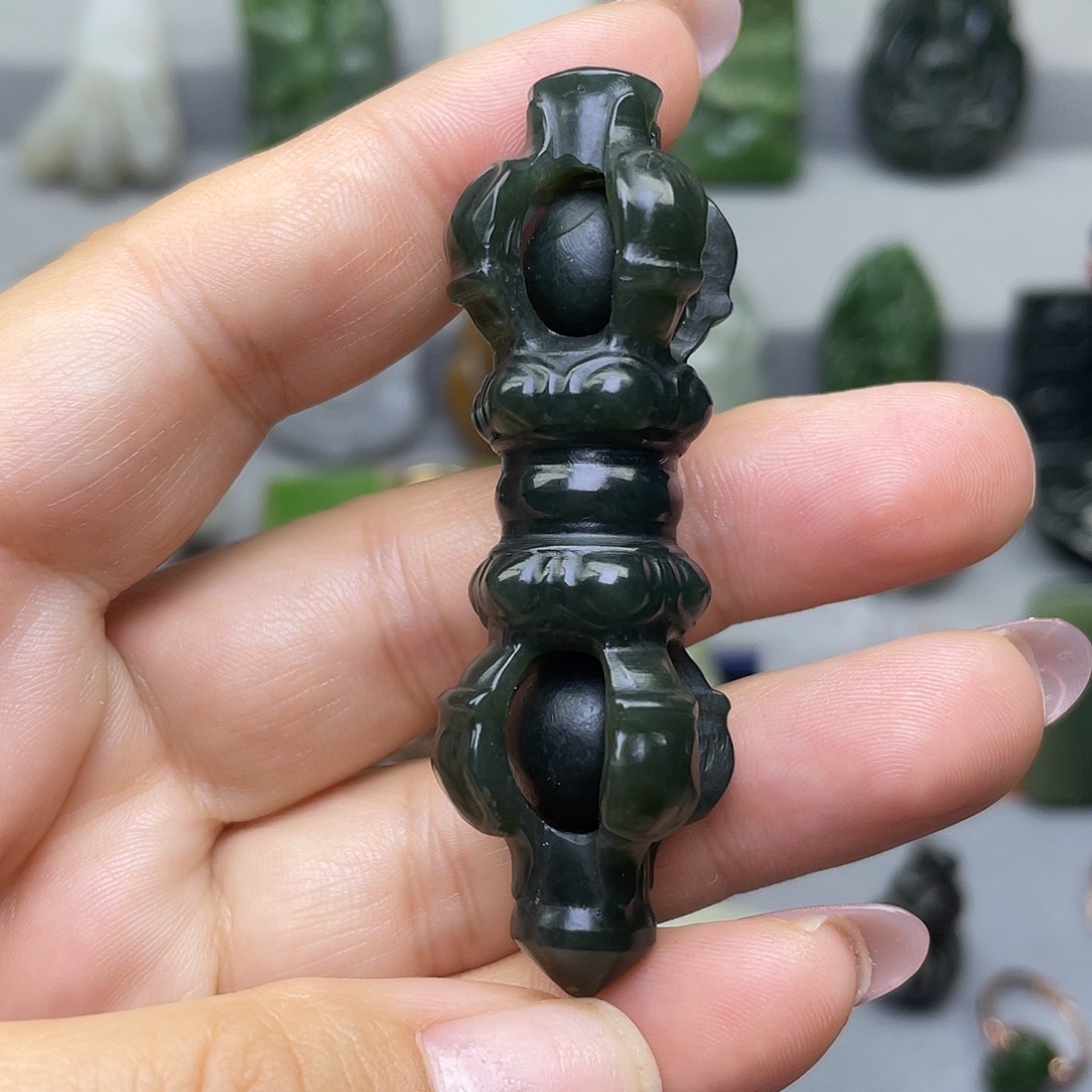 和田玉未镶嵌挂件