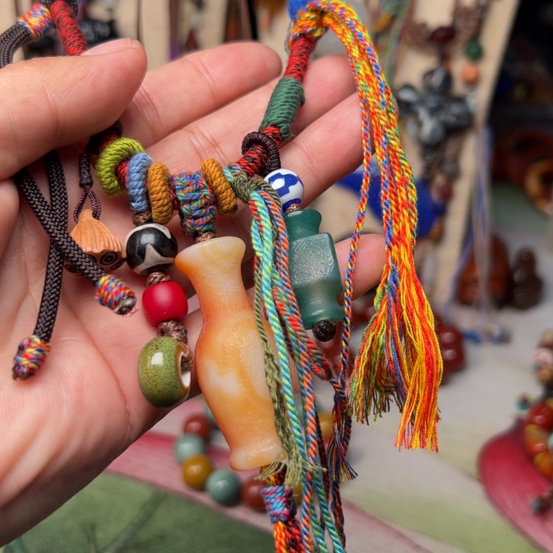 玛瑙/玉髓颈饰未镶嵌