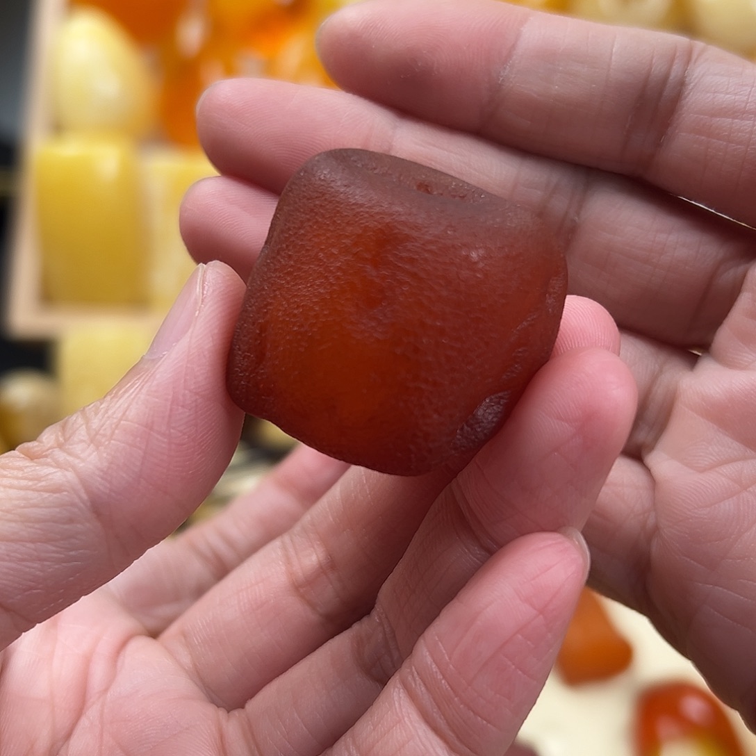 蜜蜡颈饰未镶嵌坐**南蜜蜡