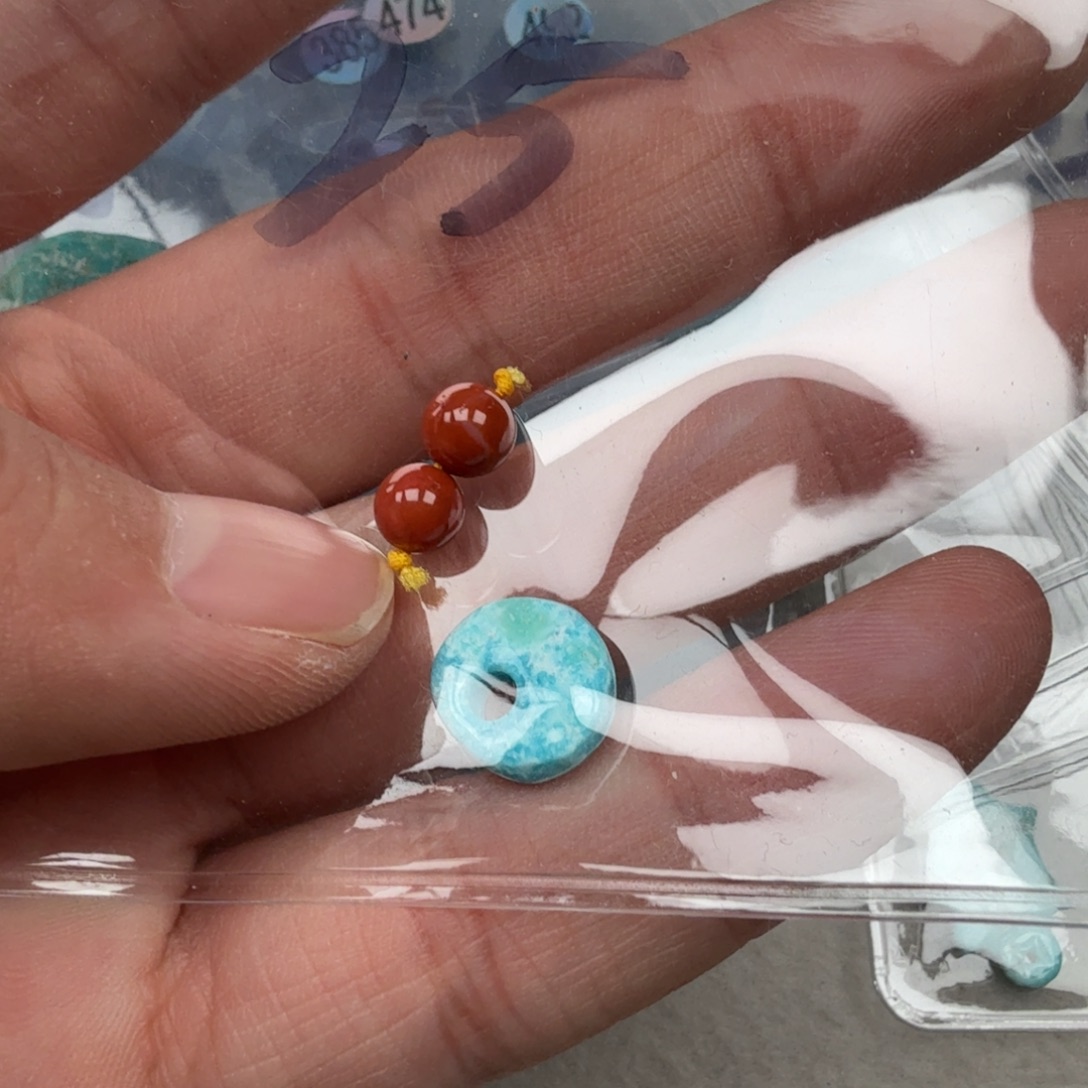 庄***）南红玛瑙未镶嵌珠宝奇石
