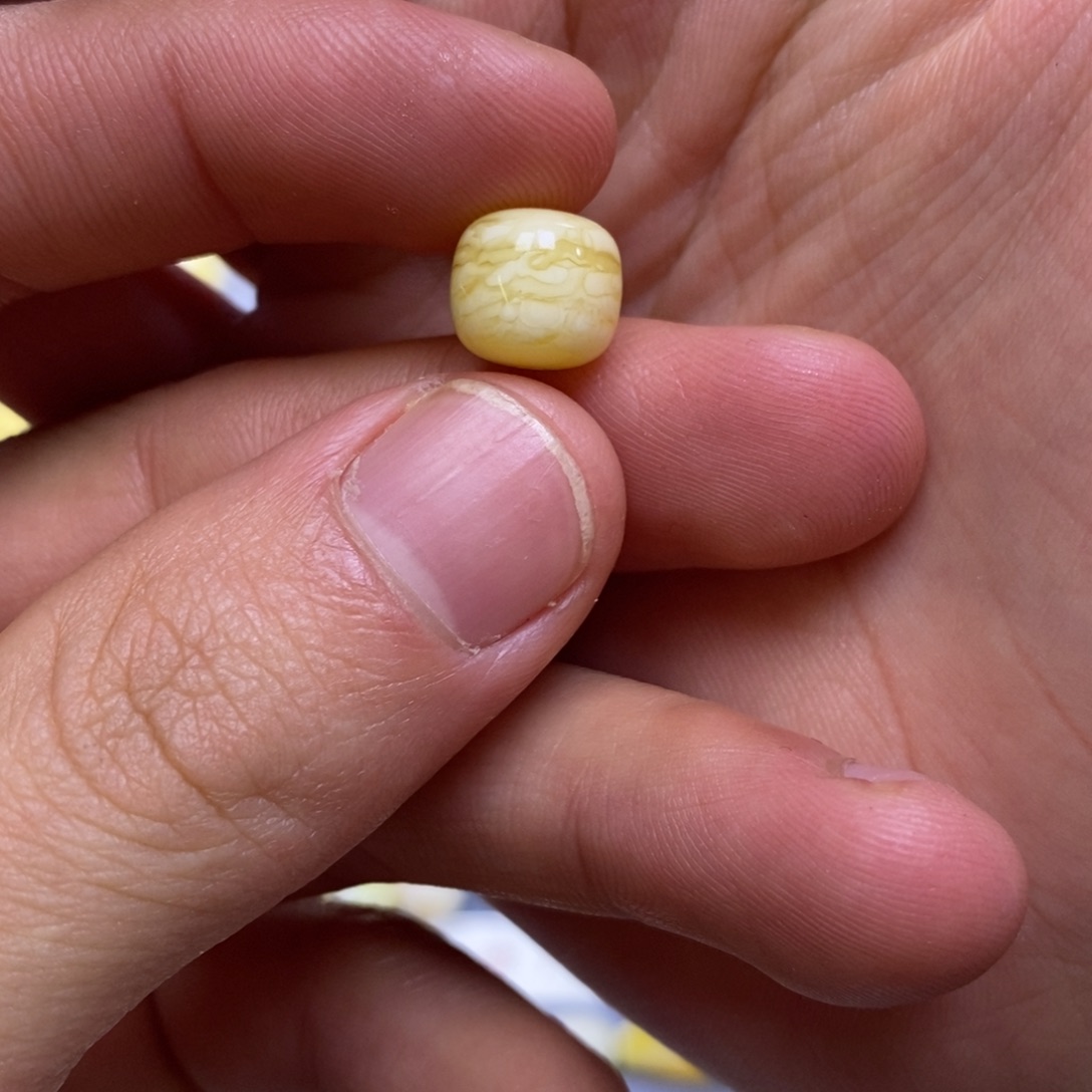 琥珀未镶嵌珠宝奇石9.9mm