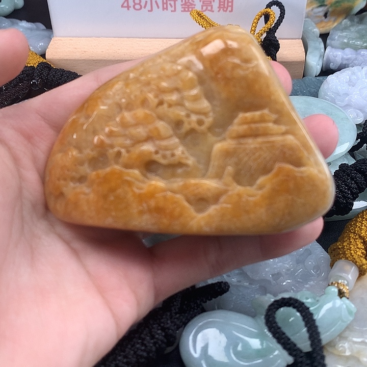 翡翠未镶嵌颈饰天然保真a货翡翠