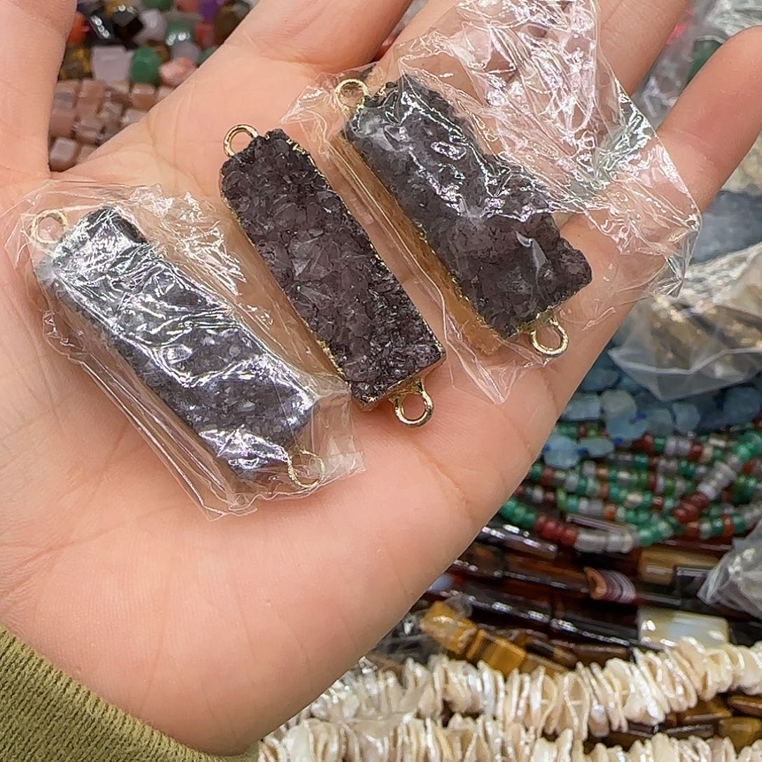 玛瑙/玉髓合金珠宝半成品晶牙一个