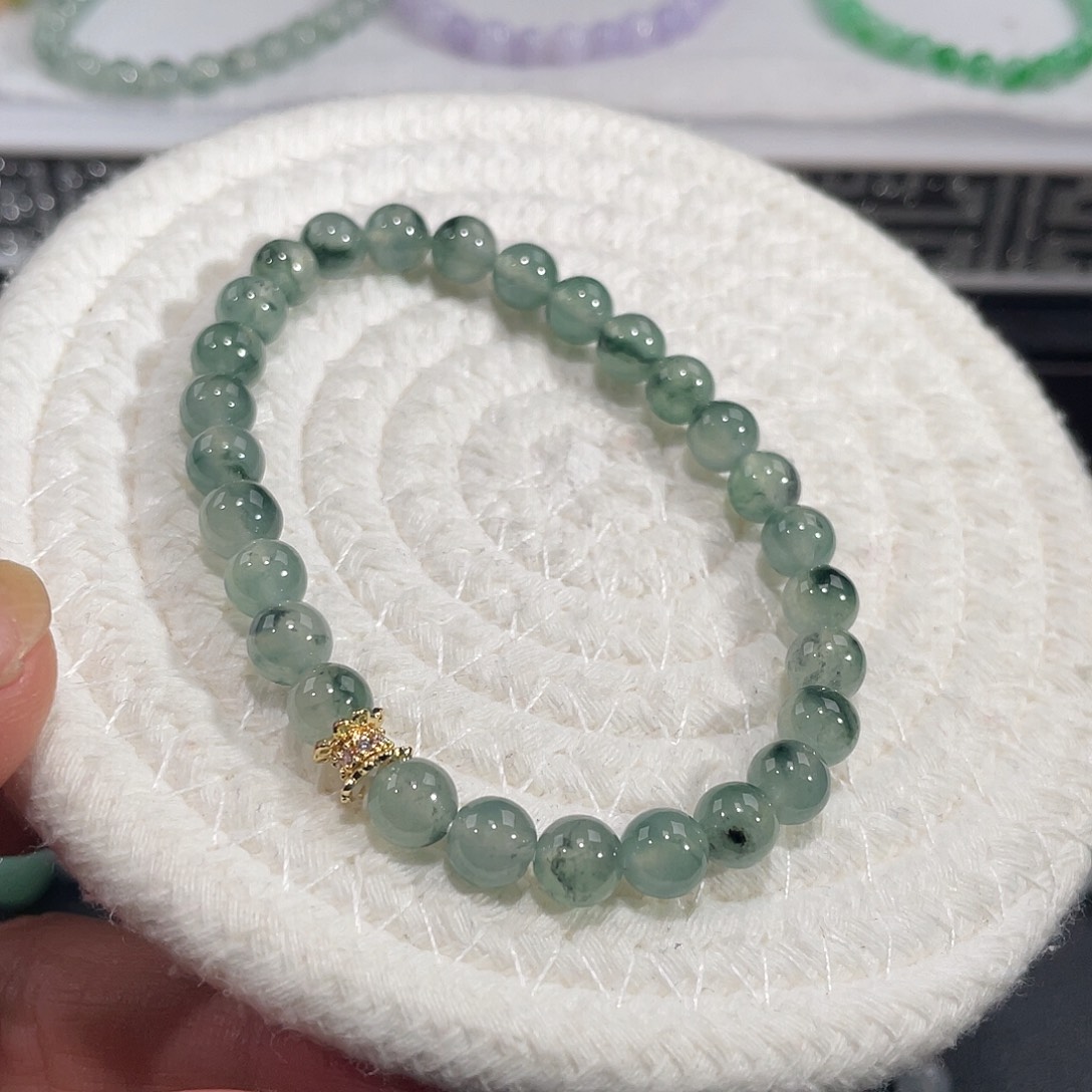 翡翠未镶嵌颈饰8736