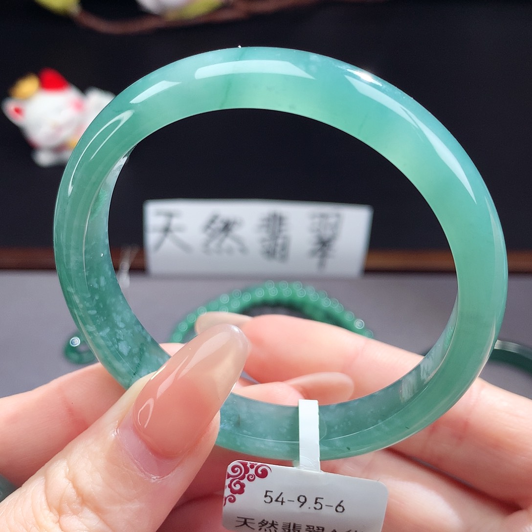 翡翠手镯（圆镯）未镶嵌用****1