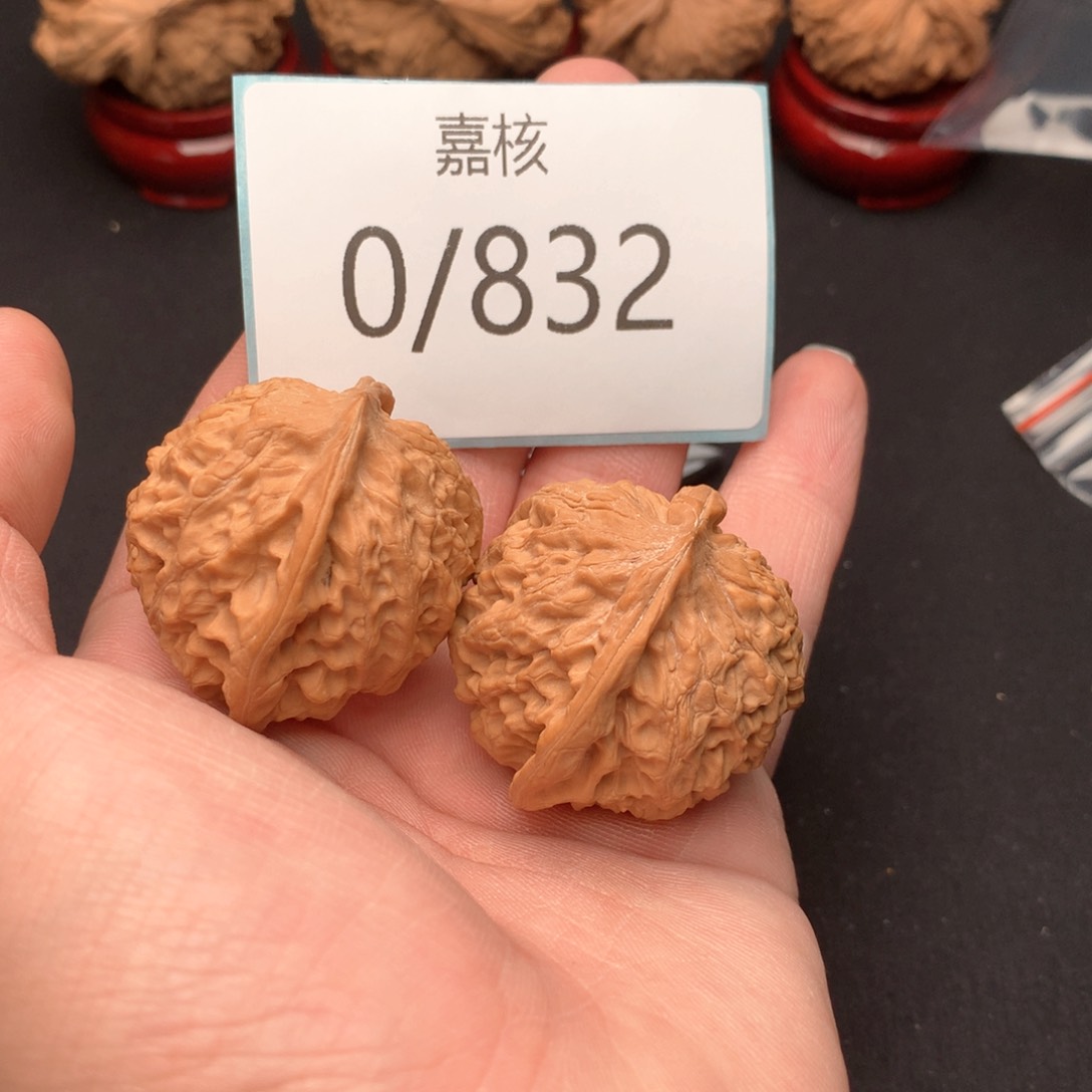 文玩核桃把件金牛39