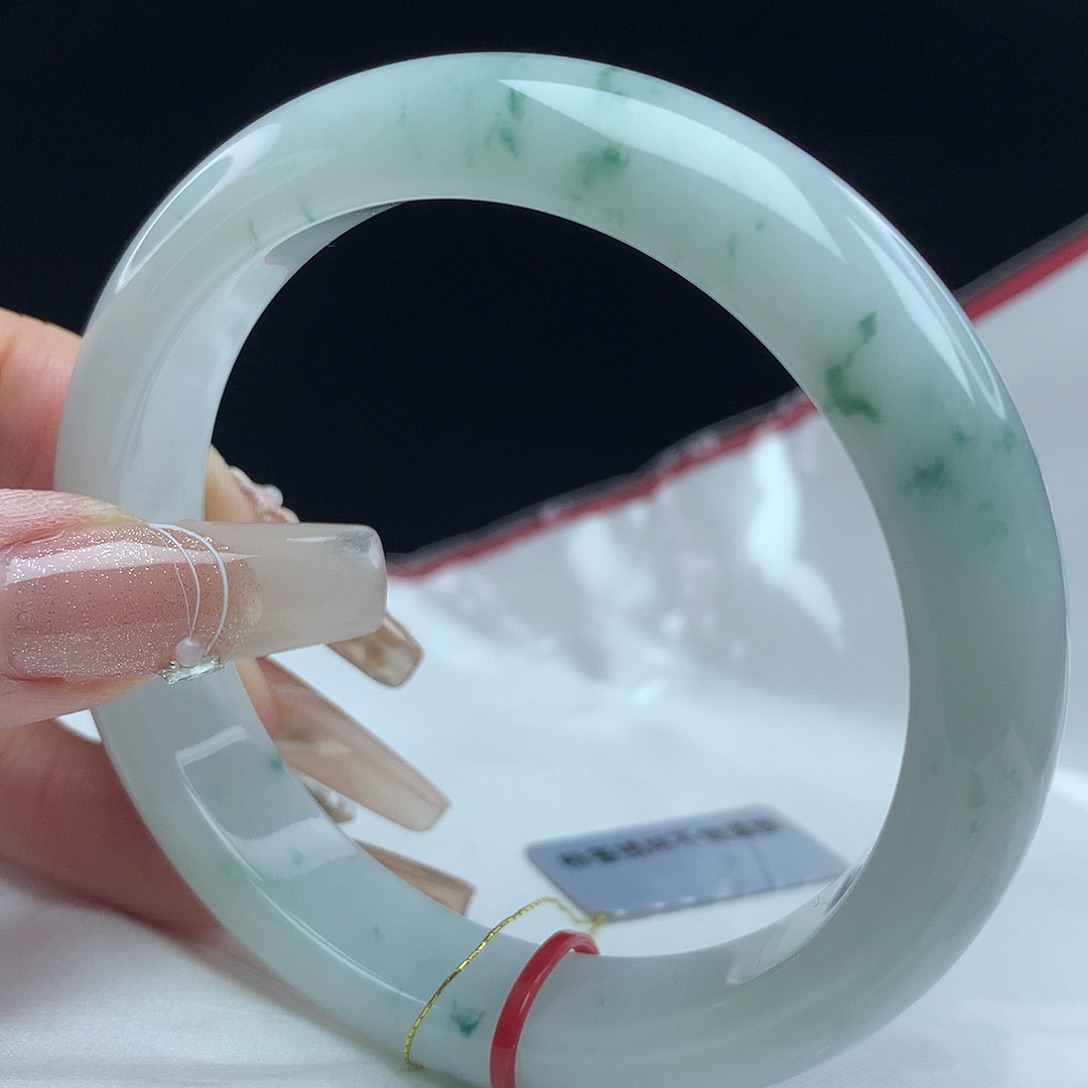 翡翠手镯未镶嵌57圈0355