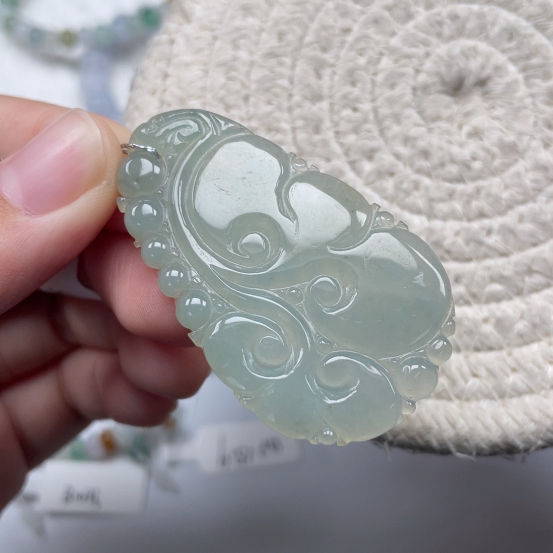 翡翠未镶嵌颈饰天然A货缅甸翡翠