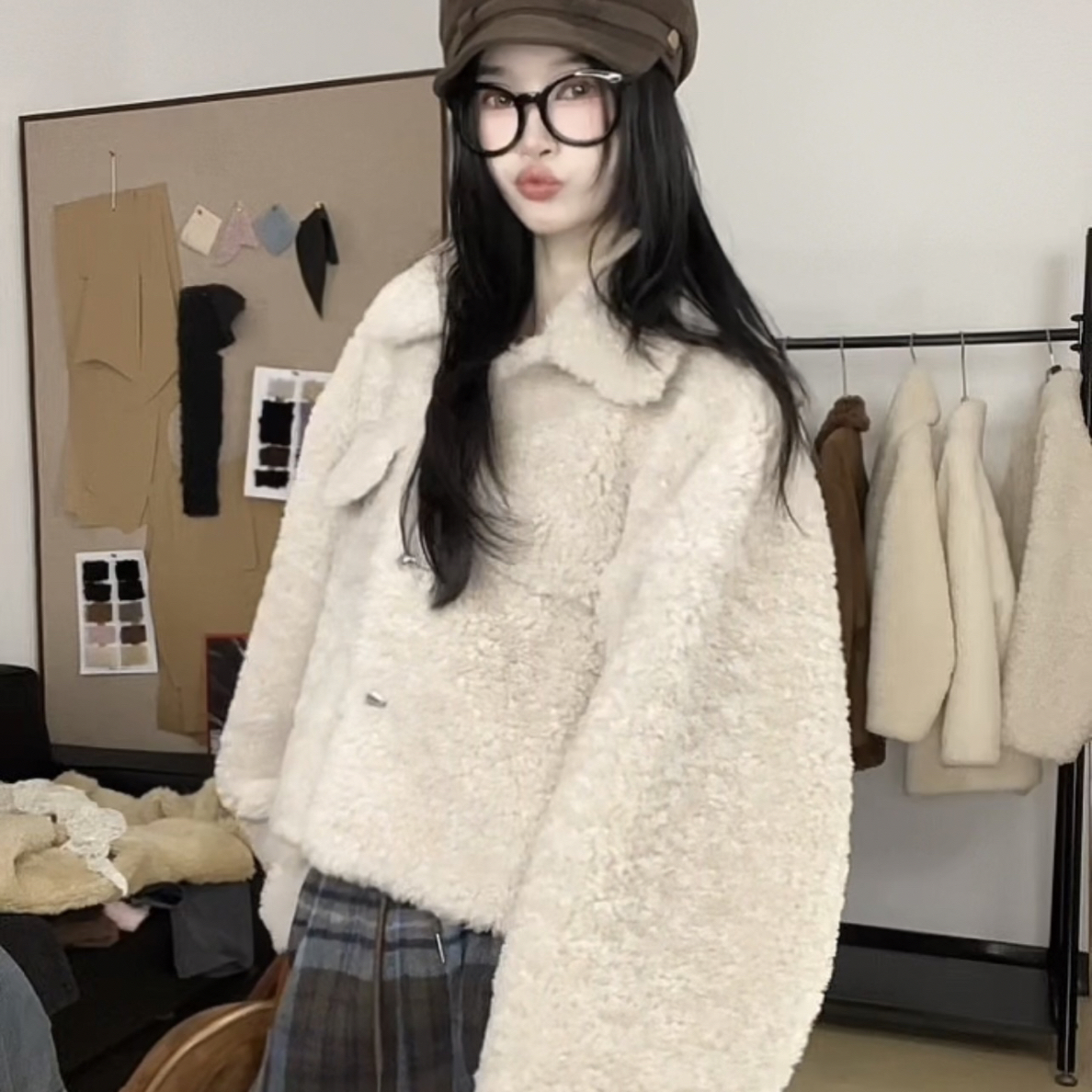 冬季直下摆翻领口袋女长袖短外套秋冬女装短款上衣