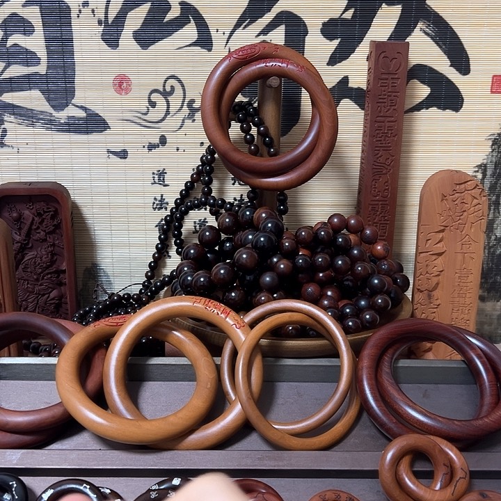 景***鸿1.5内径镶银玉化乾坤圈