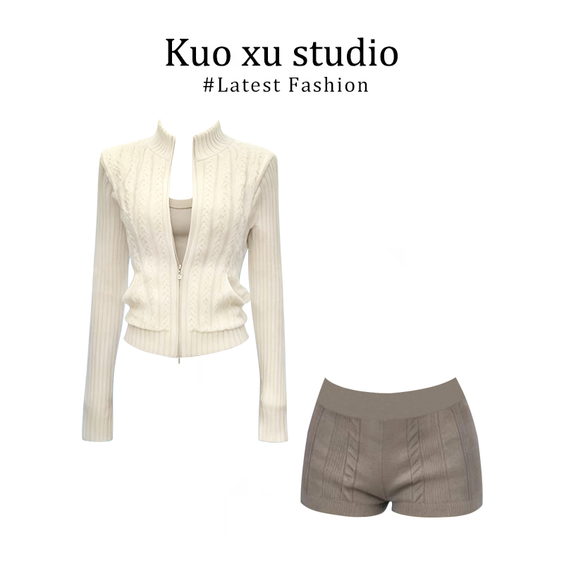 2025时尚立领拉链长袖修身显瘦百搭小众针织上衣韩系气质休闲短裤