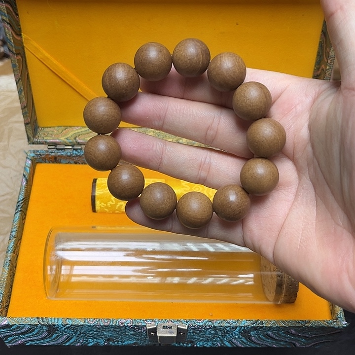 大叶紫檀（黑酸枝木类）