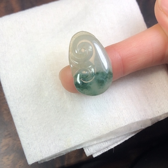 翡翠未镶嵌颈饰缅甸A货，每天下午1点半开播