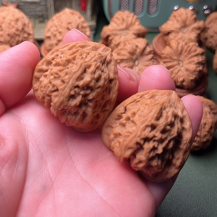 文玩核桃把件三角南将石