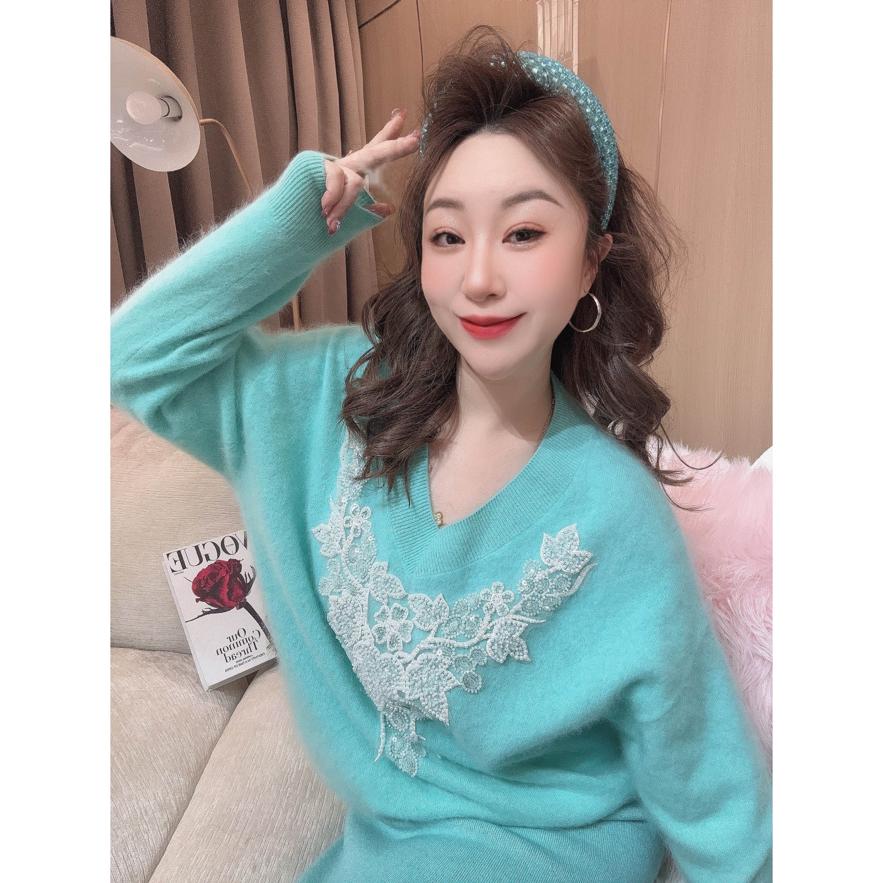 独宠【蓝皇冬日】高级气质显瘦法式时尚套头搭蕾丝套头上衣小衫休闲