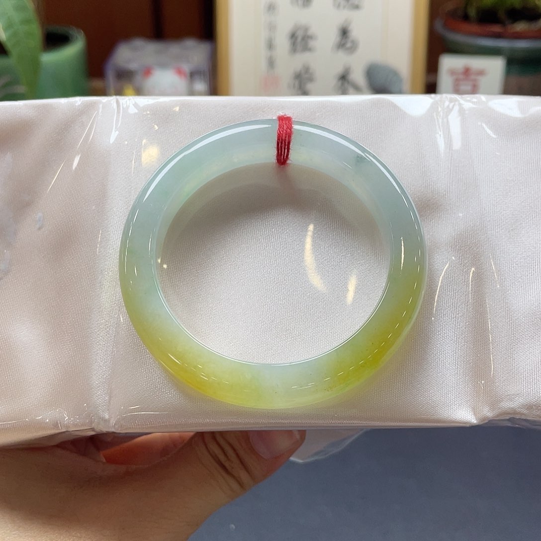 翡翠未镶嵌手镯15 号