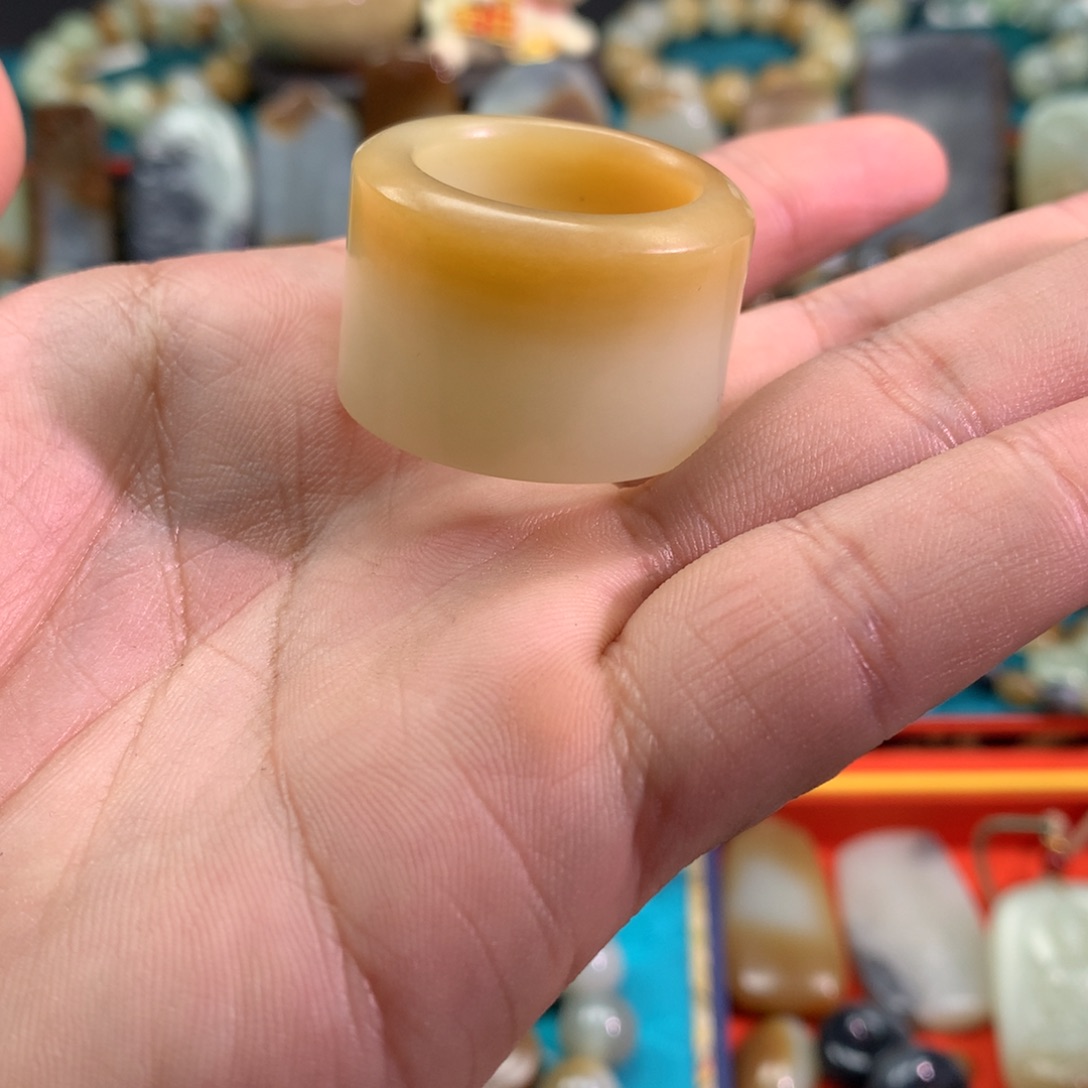 和田玉（糖玉）未镶嵌手链