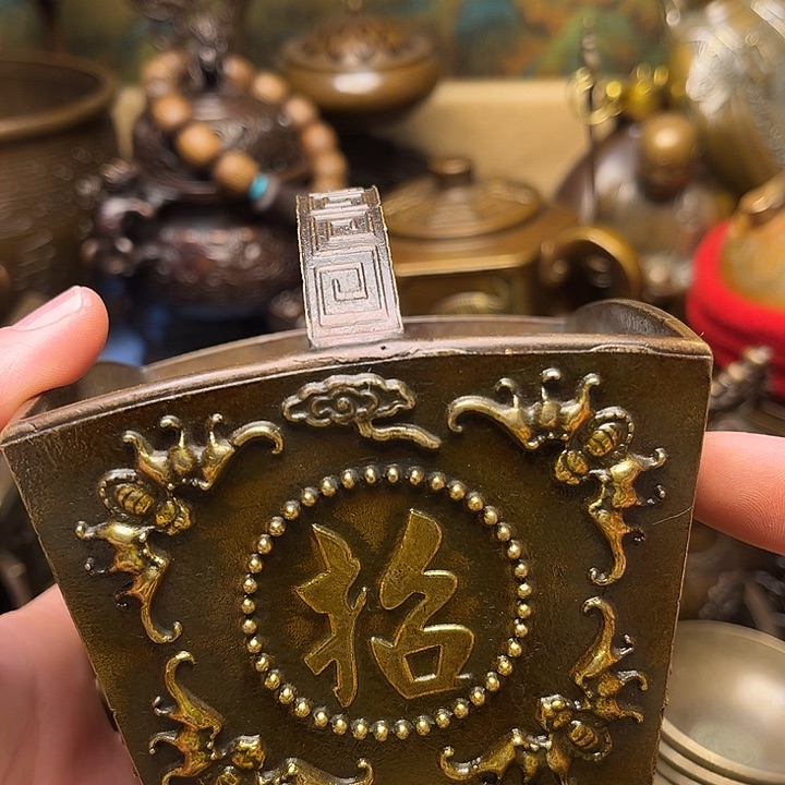 精美铜器批发档口