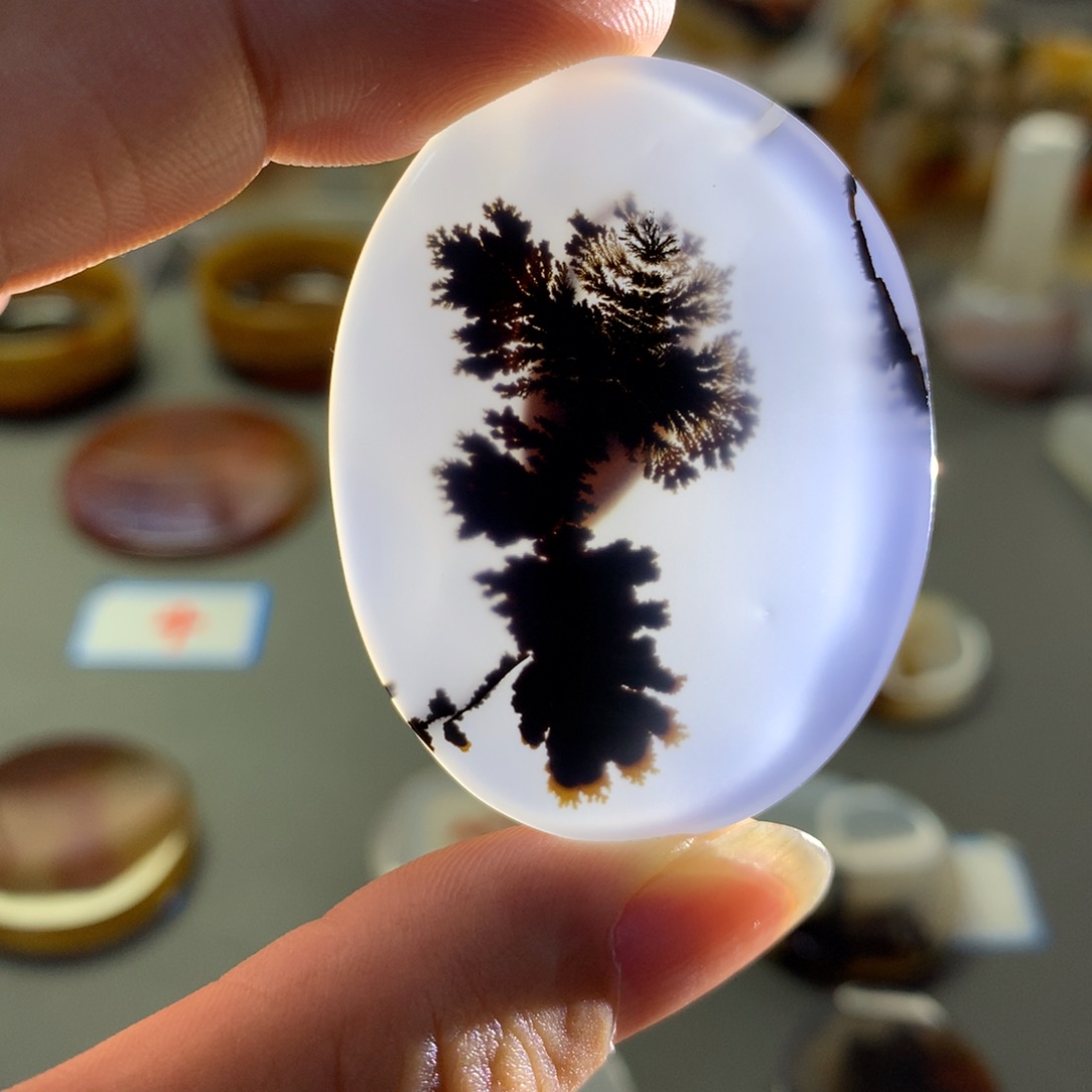 玛瑙/玉髓颈饰未镶嵌