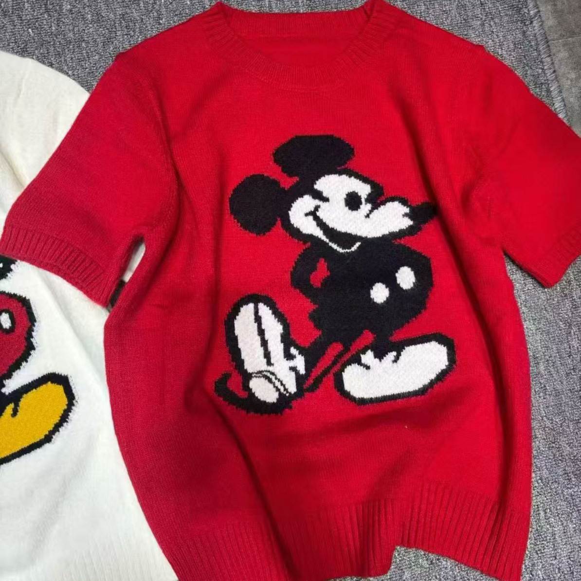 转运红色短袖针织衫米奇卡通图案毛衣套头宽松上衣秋冬新款大码女