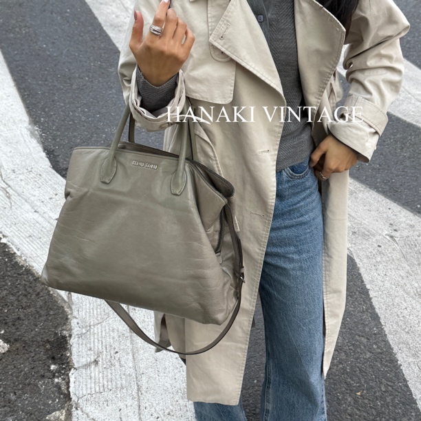 95新 MIU MIU/缪缪 花绮中古/缪缪卡其灰单肩斜挎包