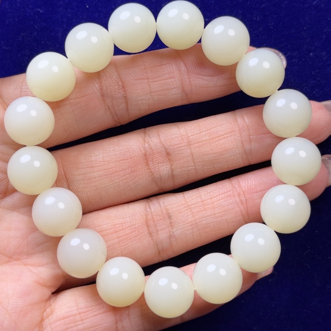 未镶嵌手串和田玉