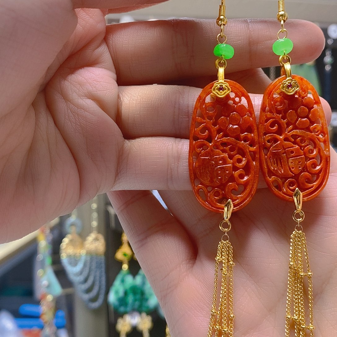 未镶嵌翡翠耳饰翡翠