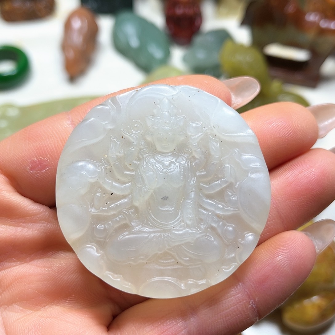 白玉菩提吊坠白玉菩提吊坠