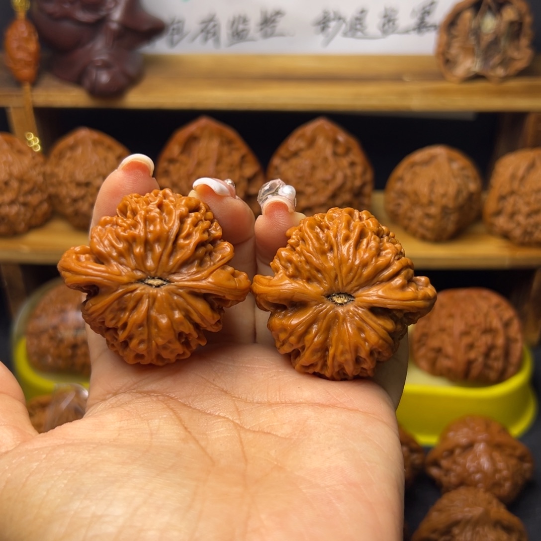 男***.桃核把件南疆福利