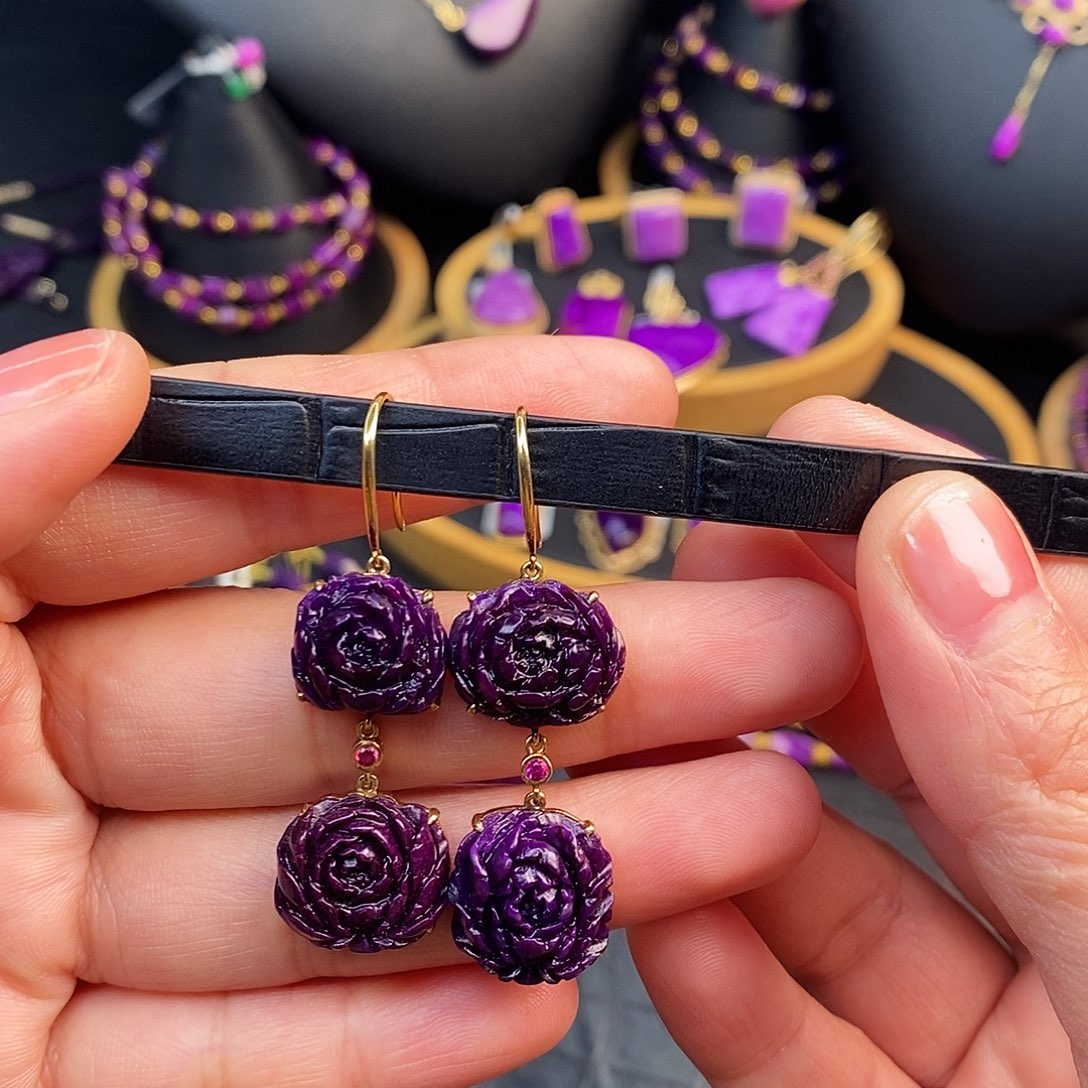 苏纪石（舒俱来）18K金镶嵌耳饰