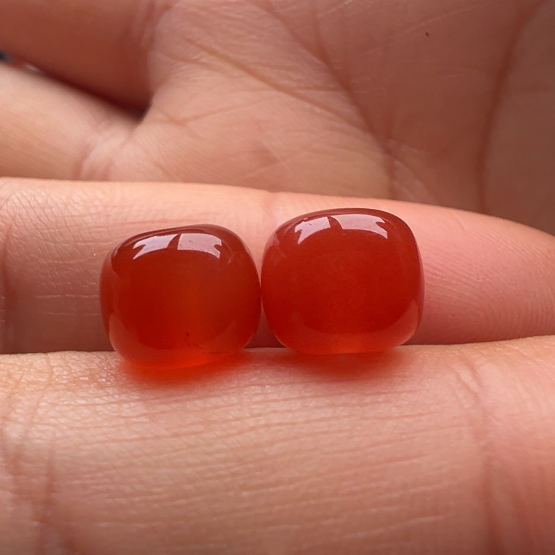 南红玛瑙未镶嵌老型9x7.6一对