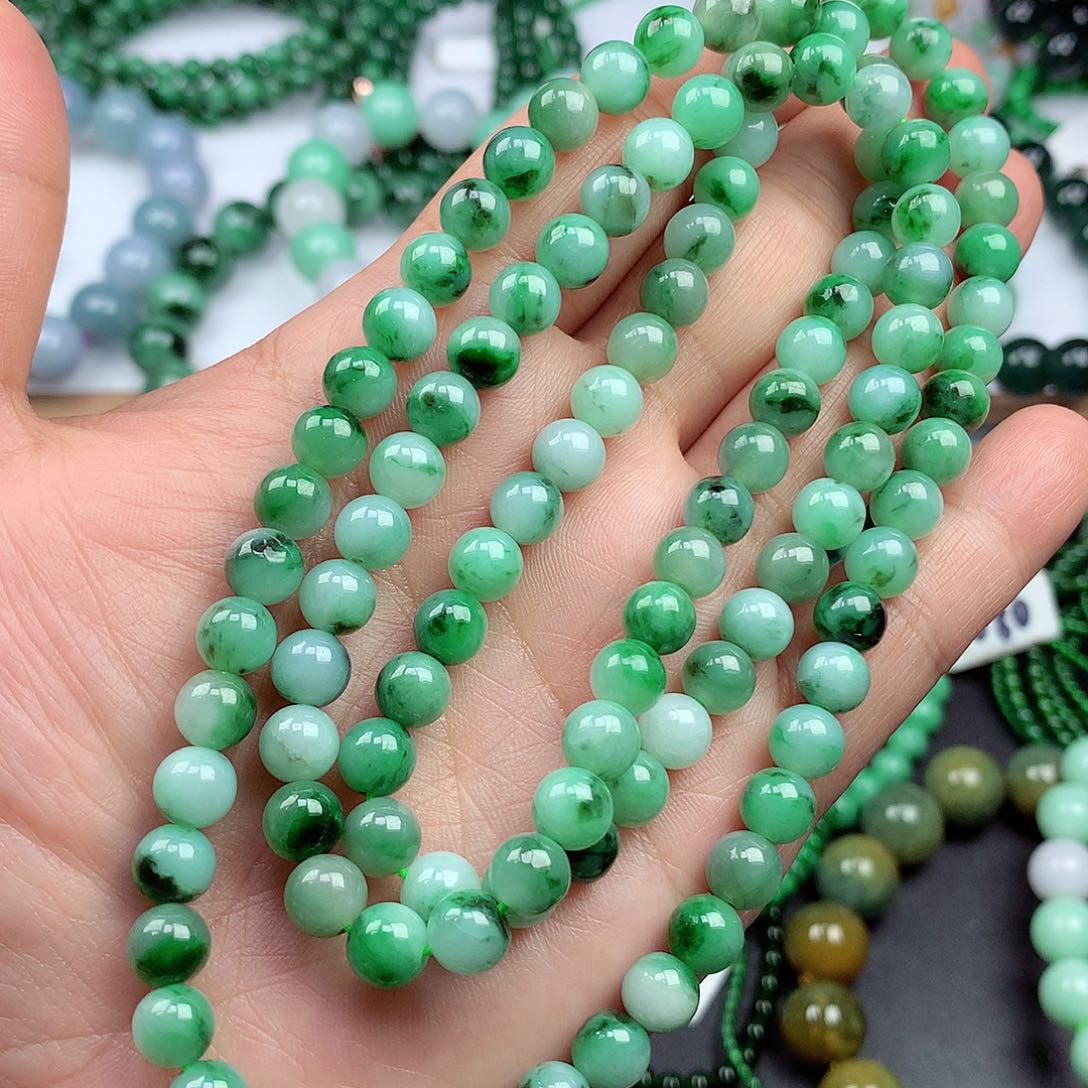 翡翠颈饰未镶嵌项链