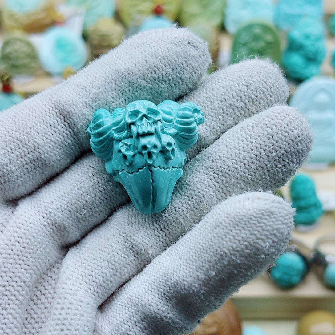 绿松石未镶嵌珠宝奇石