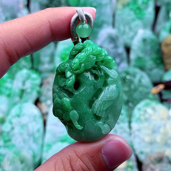 翡翠吊坠(不含链)未镶嵌