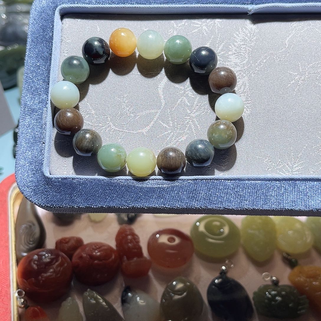 和田玉（糖玉）未镶嵌手链