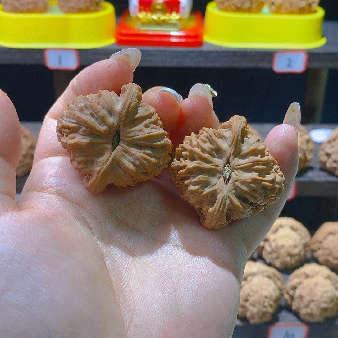 宏**器全品无修南疆石三角40尺寸核桃