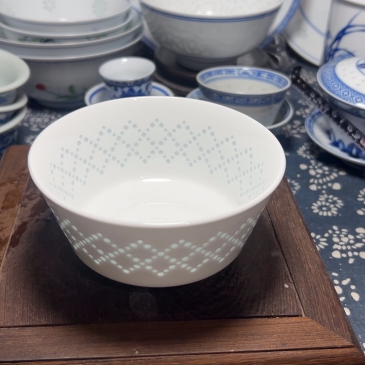 陶纯白雕刻5寸直筒饭碗2个
