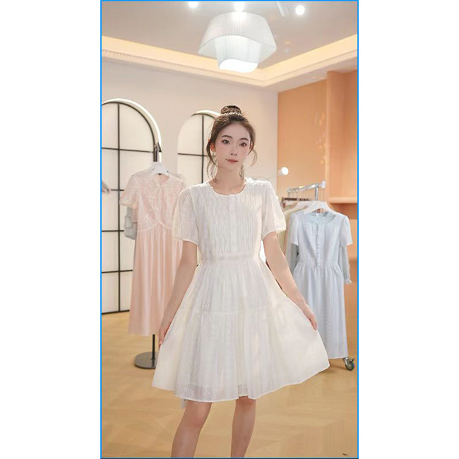 L8827  2025年夏季新款白色气质少女修身减龄中长款连衣裙